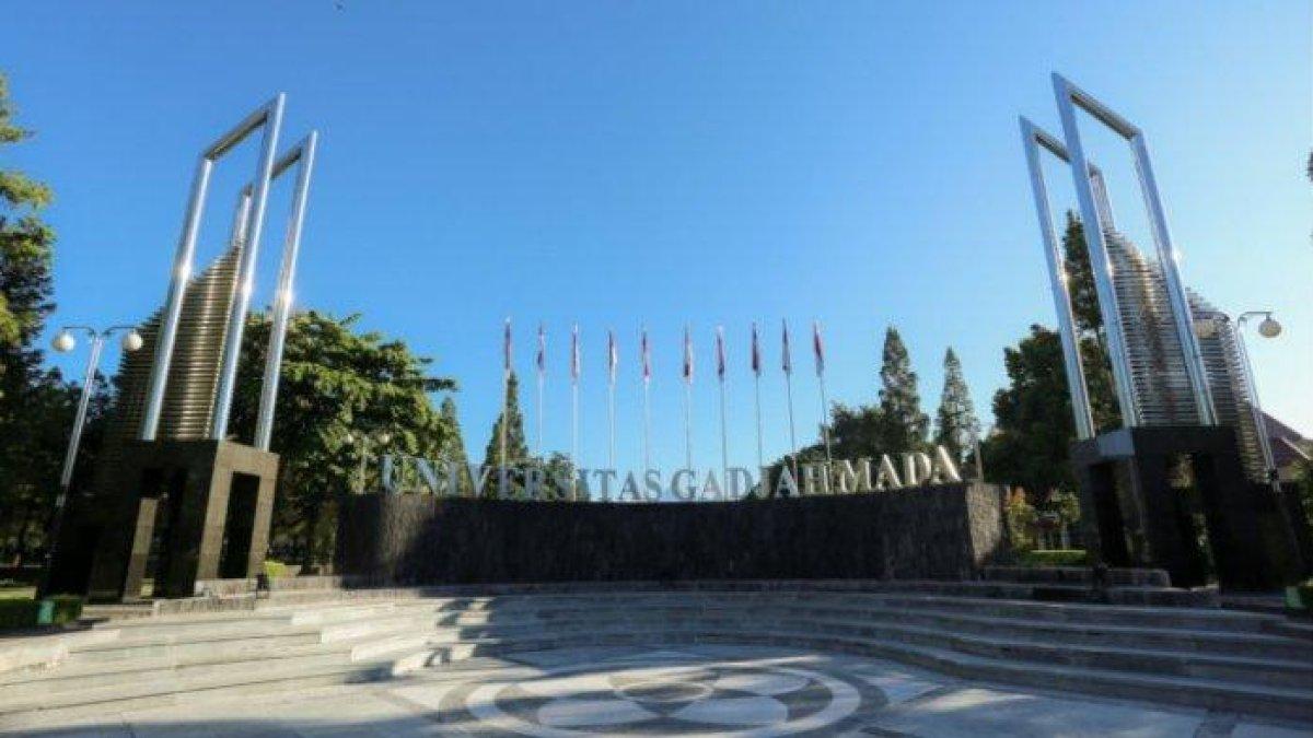 SKANDAL GURU BESAR UGM,- Sosok pria berinisial EM, guru besar farmasi Universitas Gadjah Mada (UGM) yang terjerat skandal pelecehan hingga kekerasan terhadap mahasiswi. (ILUSTRASI)