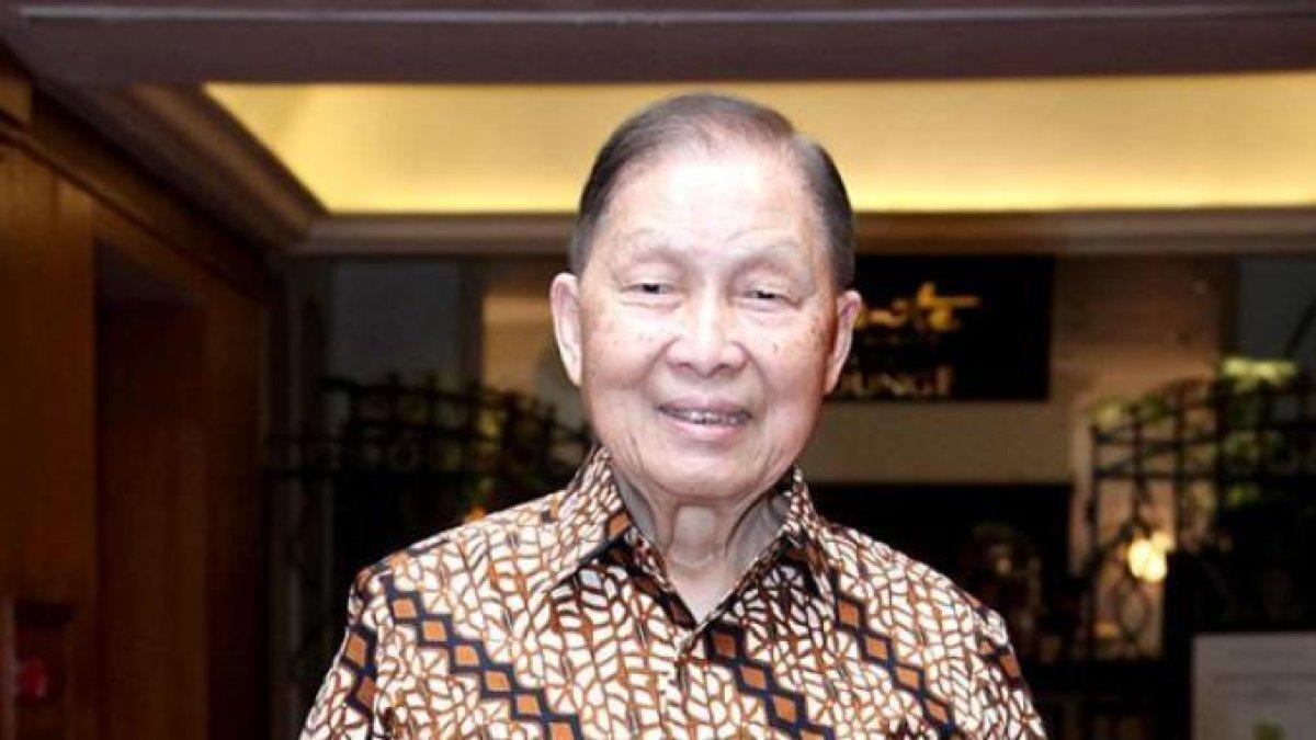 SOK MOCHTAR RIADY,- Silsilah dan harta kekayaan Mochtar Riady yang cucunya viral karena pulang kerja pakai naik helikopter.