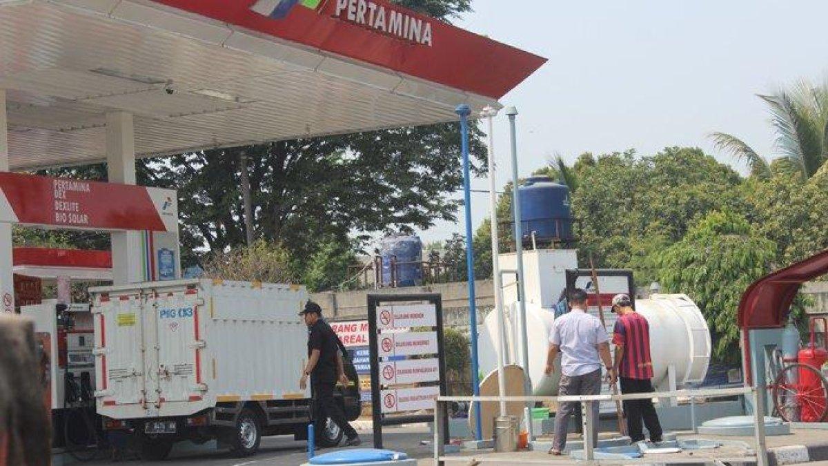 UPDATE HARGA BBM - SPBU Kampung Nagrog RT 2/5, Desa Pengasinan, Kecamatan Gunung Sindur, Kabupaten Bogor, Kamis (8/9/2023).