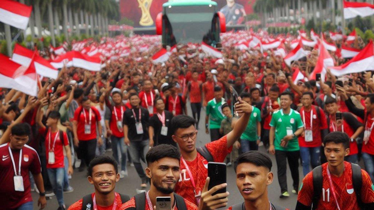 SUPORTER TIMNAS INDONESIA menuju stadion untuk mendukung skuad Garuda.