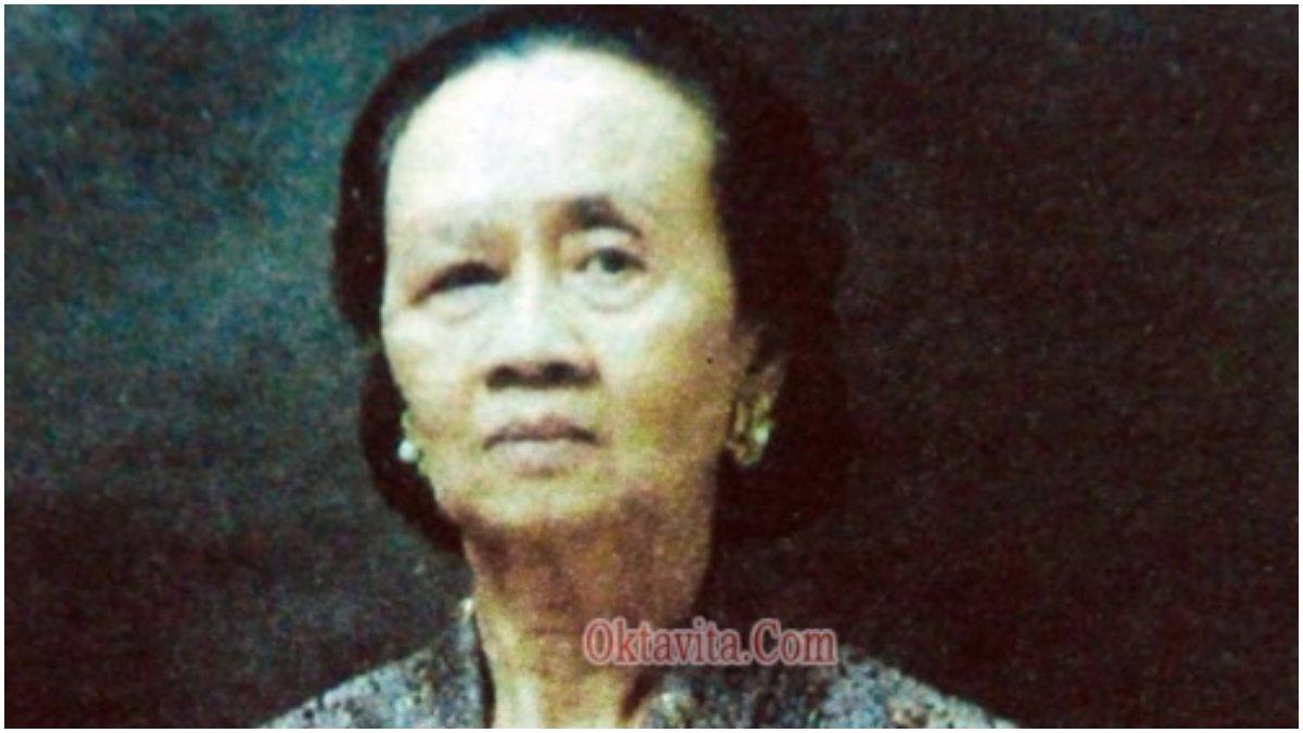 Sebelum meninggal pada tahun 2011, Moerdiono sempat berniat menceraikan Maryati.