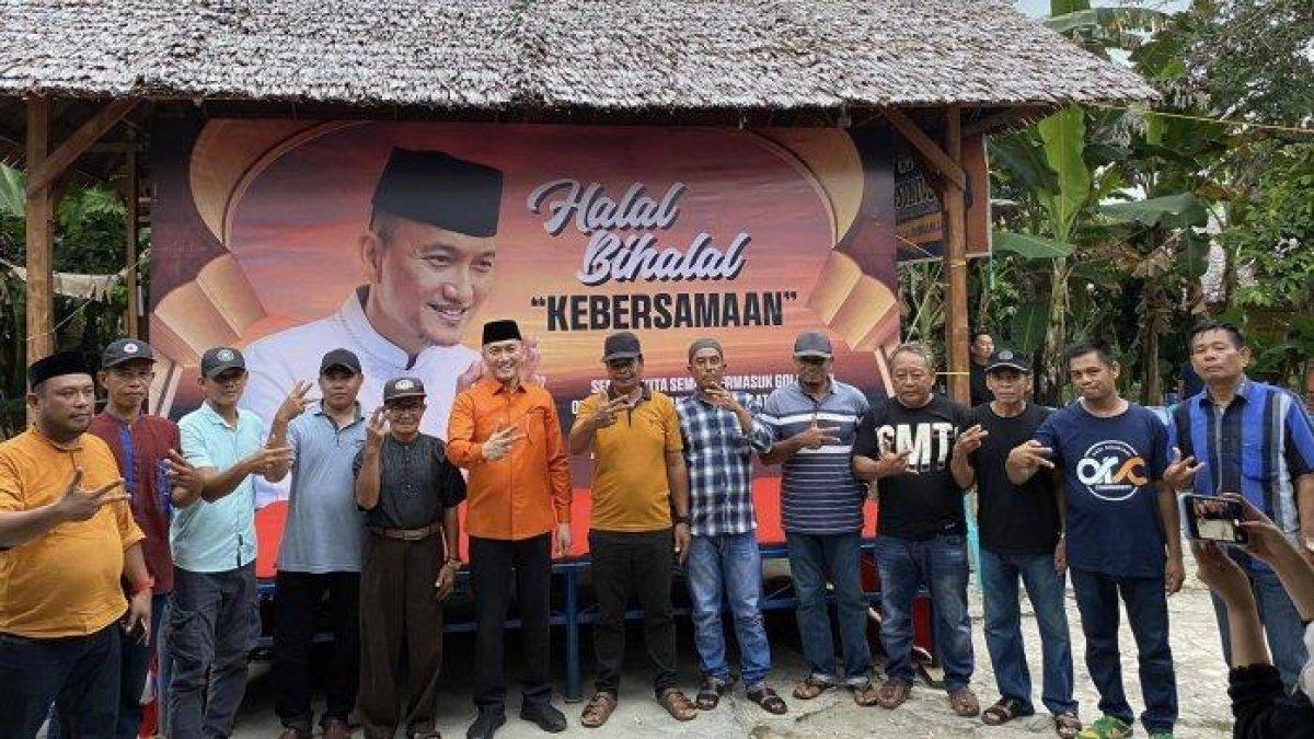 Sejumlah Ketua RT/RW di Kecamatan Telluwanua menunjukkan dukungan mer