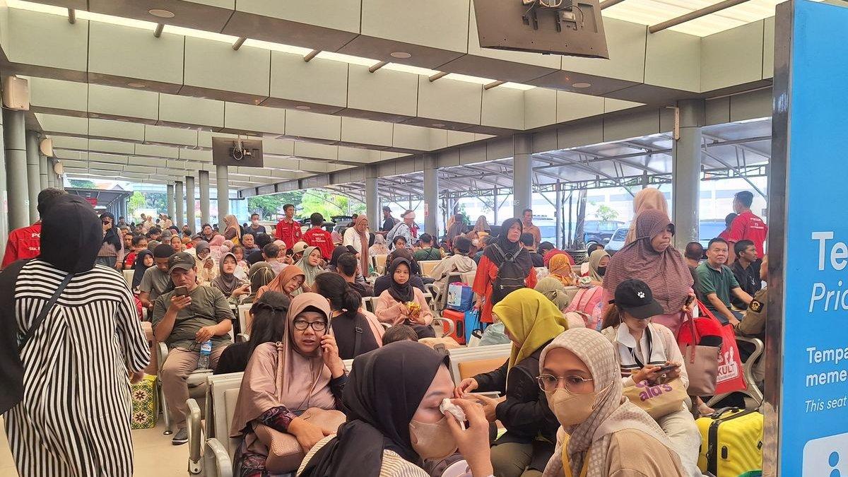 Sejumlah penumpang puas dengan pelayanan PT KAI selama musim mudik Lebaran, Selasa (16/4/2024).