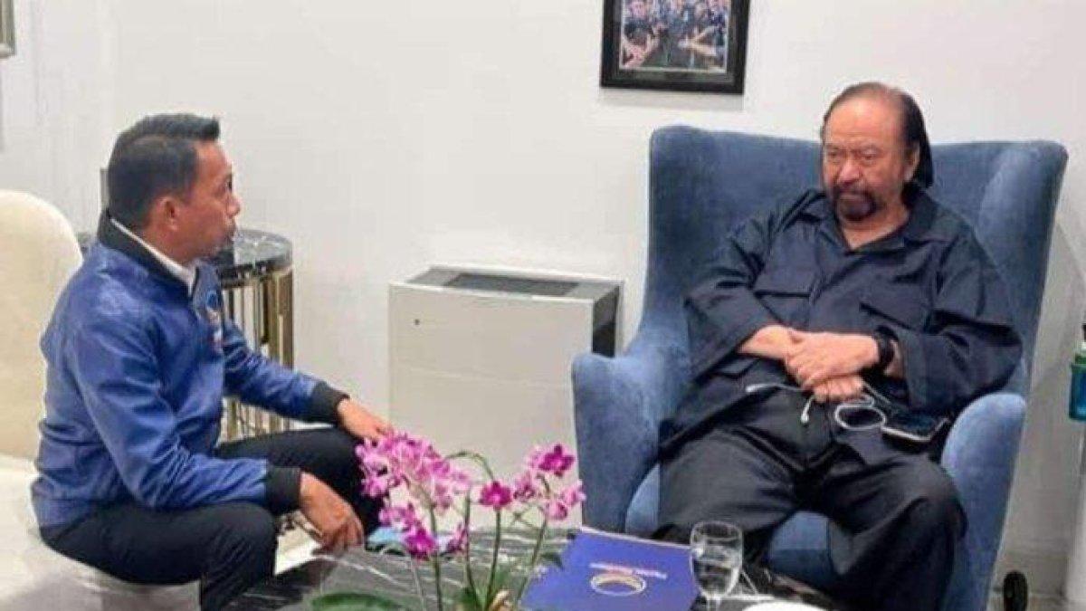 Sekretaris DPW Nasdem Sulsel Syaharuddin Alrif menghadap Ketua Umum Nasdem Surya Paloh