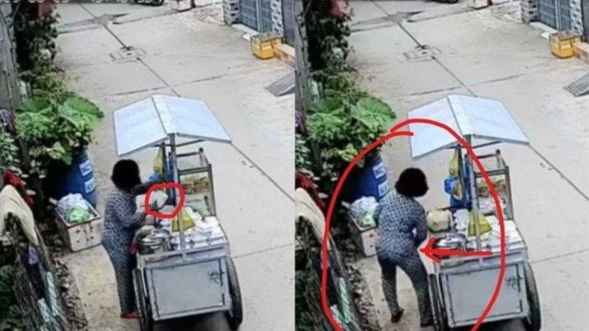 Seorang Ibu Terekam CCTV Terciduk Sedang Oleskan Dagangan ke Area Intimnya.