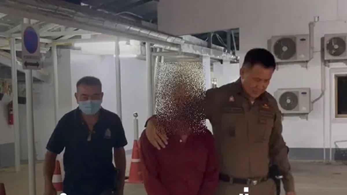 Seorang ayah angkat ditangkap polisi karena telah menghamili anak angkatnya.