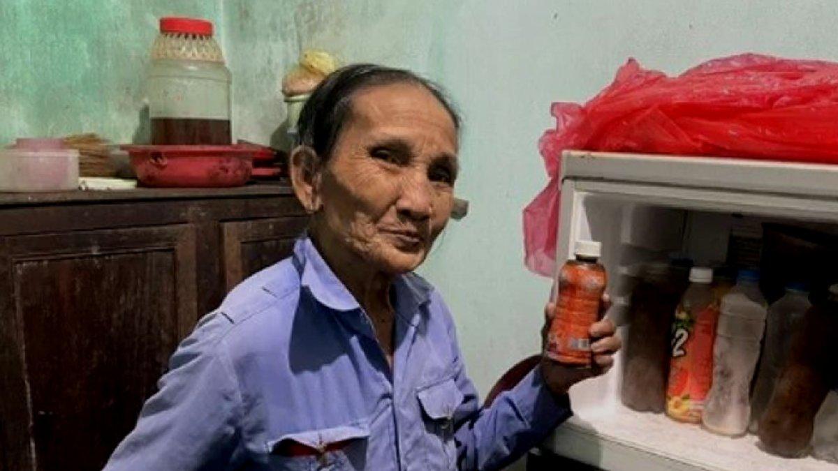 Seorang nenek berusia 75 tahun asal Vietnam mengeklaim tidak pernah makan makanan padat selama 50 tahun.