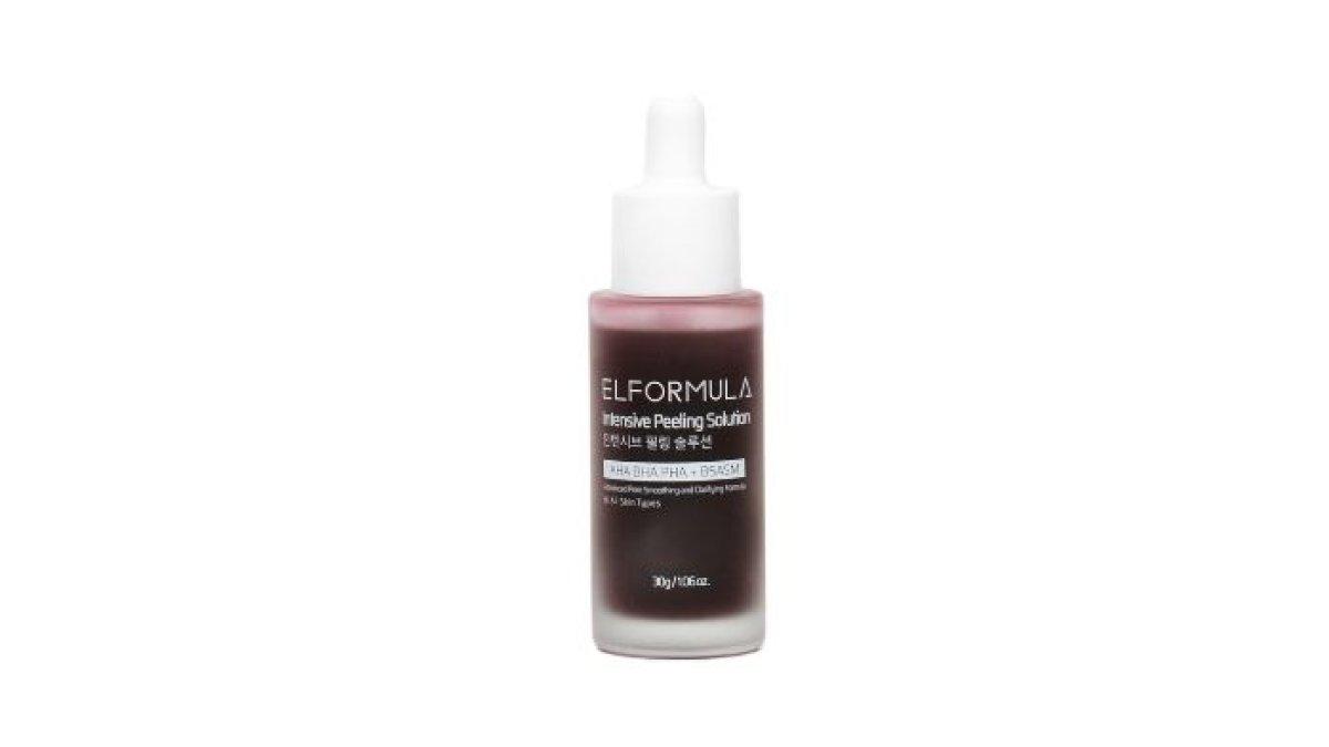 REKOMENDASI PEELING SERUM - Foto produk ELFORMULA Intensive Peeling Solution, diolah dari femaledaily.com, Kamis (27/2/2025). Berikut rekomendasi peeling serum yang bisa mengangkat sel kulit mati dan menghilangkan flek.