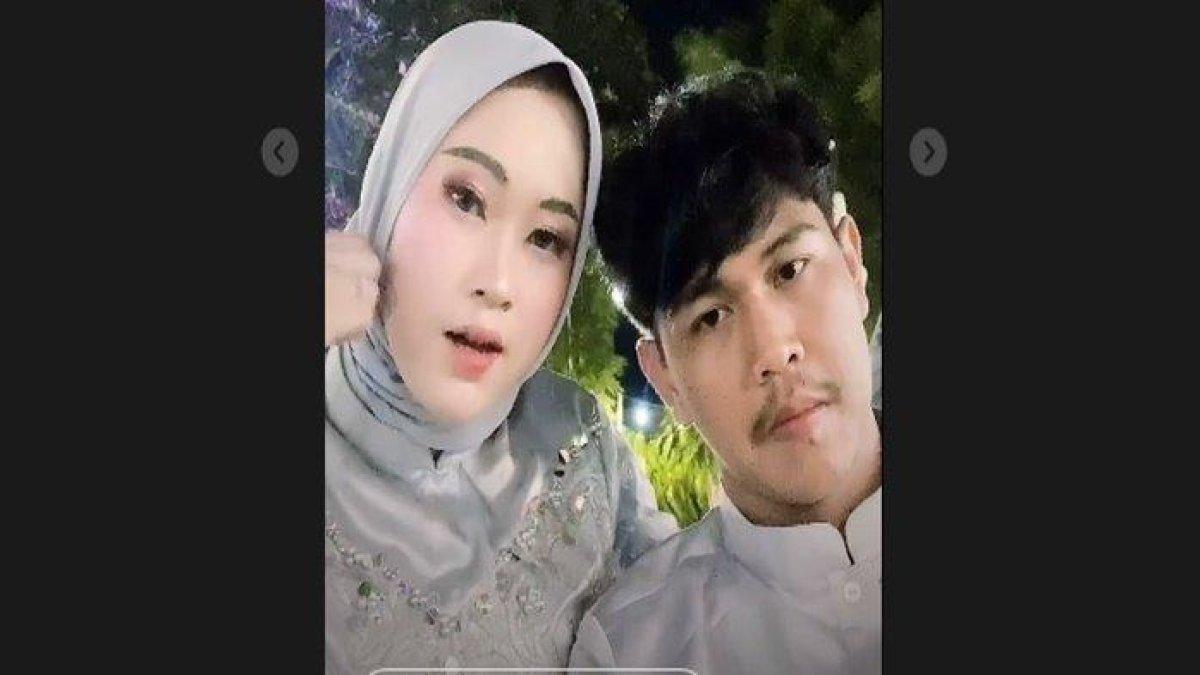 Shintia Monica dan Rija Syahputra. Shintia memperlihatkan isi chat terakhir almarhum yang begitu manis berencana ingin menemani calon istrinya ke makam ibunya setelah menikah