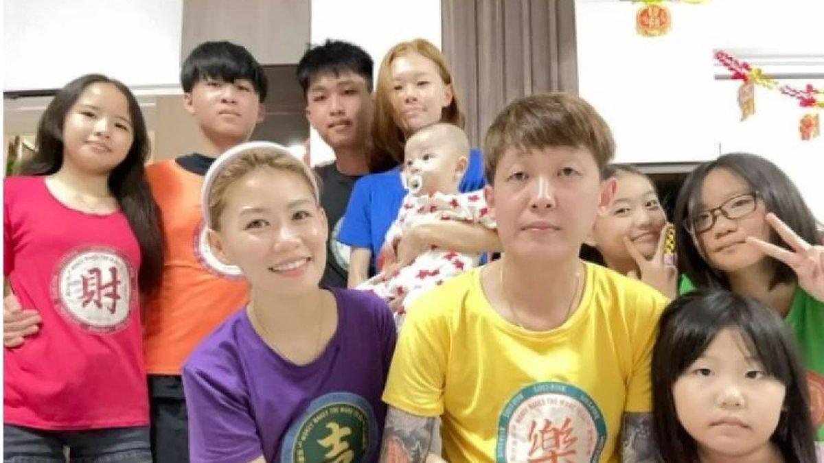 Shirli bersama suami dan anak-anaknya