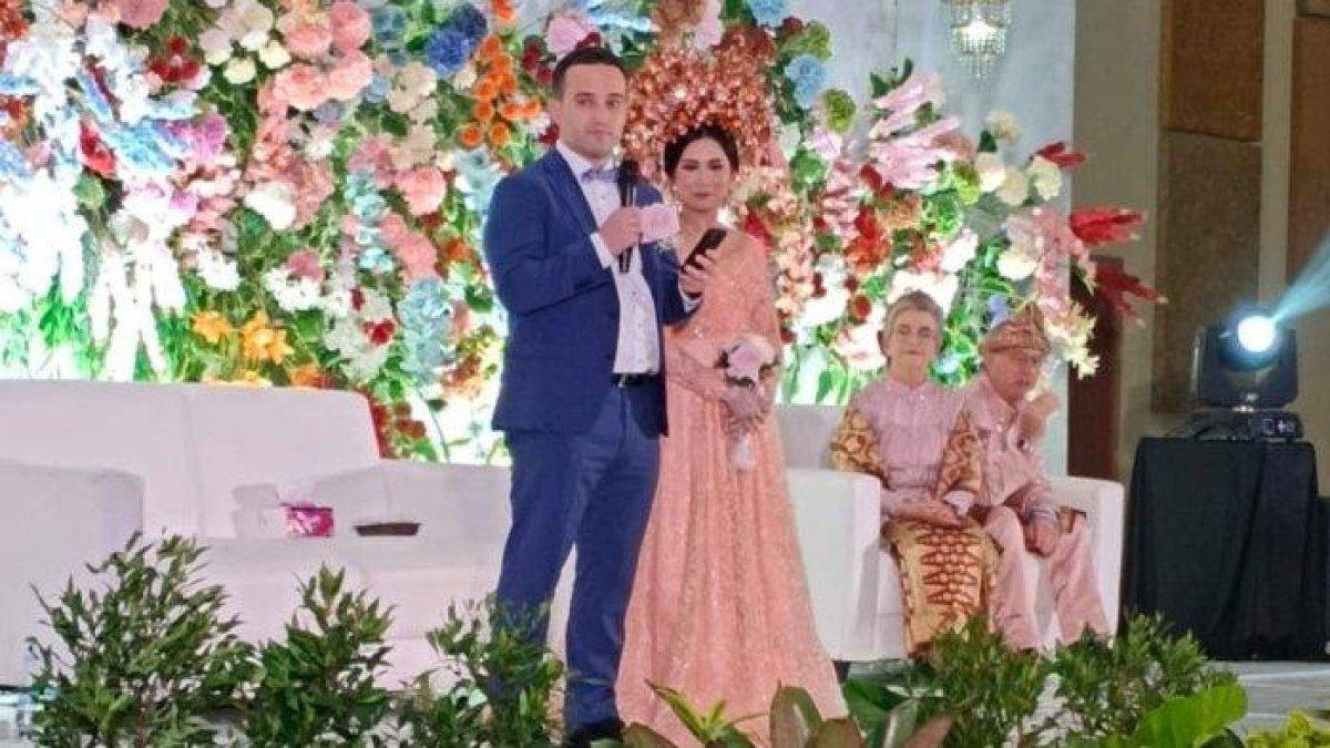 Simon sampaikan pesan untuk mertuanya