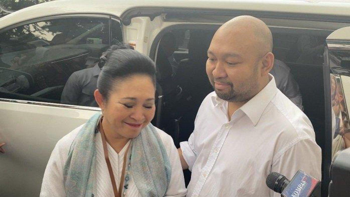 Siti Hediati Hariyadi, yang juga mantan istri Presiden Terpilih RI Prabowo Subianto, menanggapi mantan suaminya yang akhirnya ditetapkan sebagai Presiden RI usai kalah sebanyak tiga kali dalam kontestasi Pilpres.