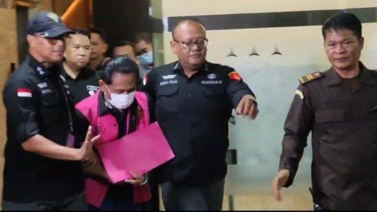 Sosok Rudi Suparmono, Mantan Ketua PN Surabaya yang kini menjadi tersangka suap hakim pembebas Gregorius Ronald Tannur.