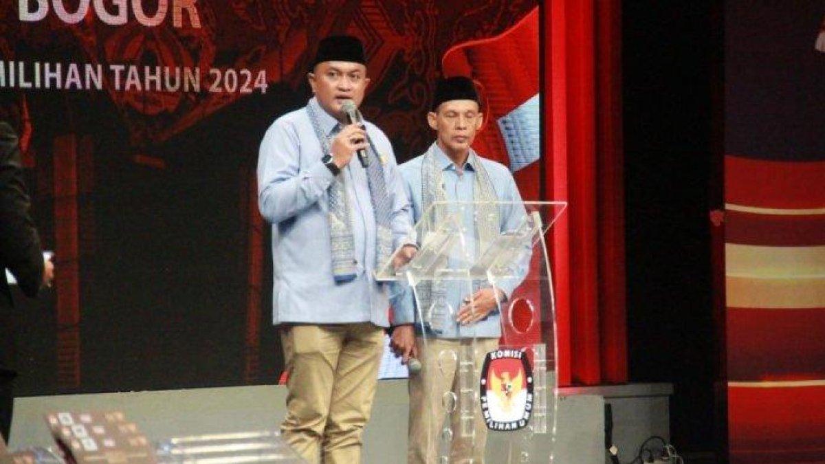 Sosok Rudy Susmanto, tukang ojek yang kini sukses memenangkan Pemilihan Kepala Daerah (Pilkada) Kabupaten Bogor 2024.
