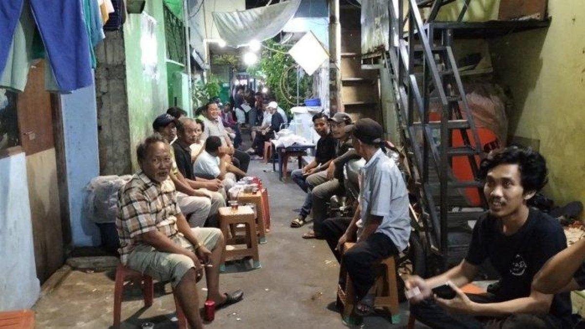 Suasana di rumah duka anak dianiaya ayah kandung hingga tewas di Penjaringan