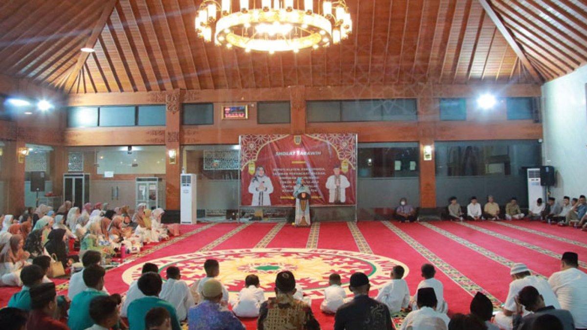 Suasana penutupan Tarling ke-10 di Masjid Nur Azizah
