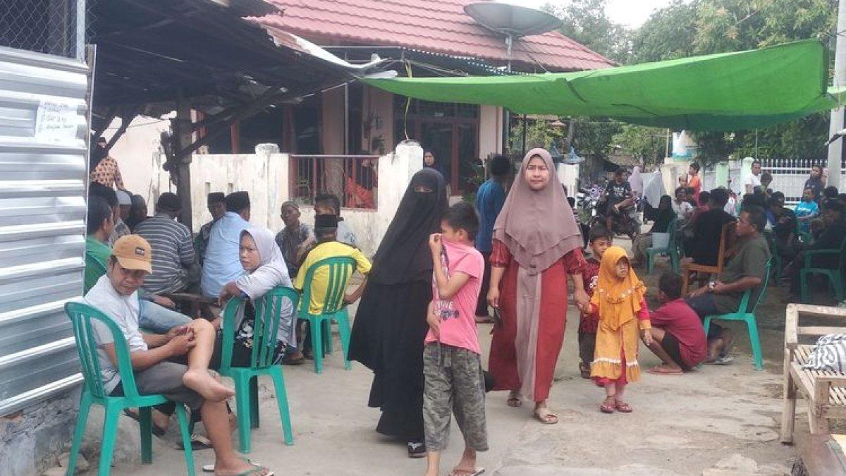 Suasana rumah AB (12), joki cilik yang tewas usai terjatuh dari punggung kuda, Minggu (13/8/2023).