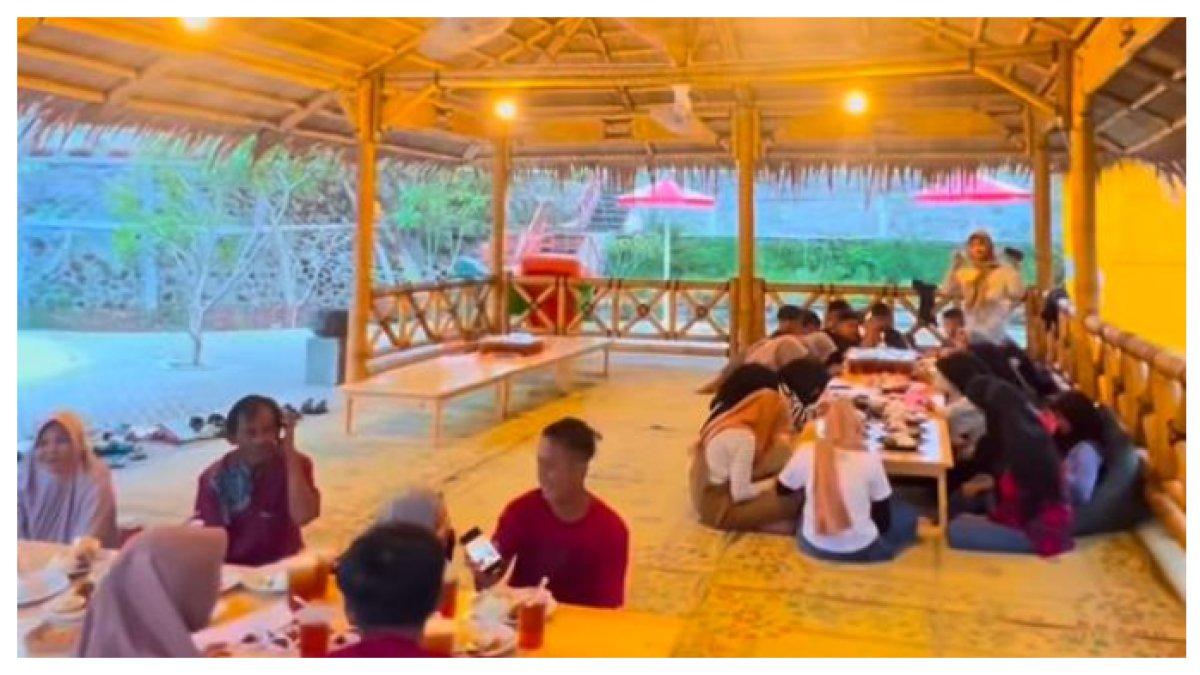 THE HONDURAS KLATEN: Fasilitas Gazebo The Honduras Klaten