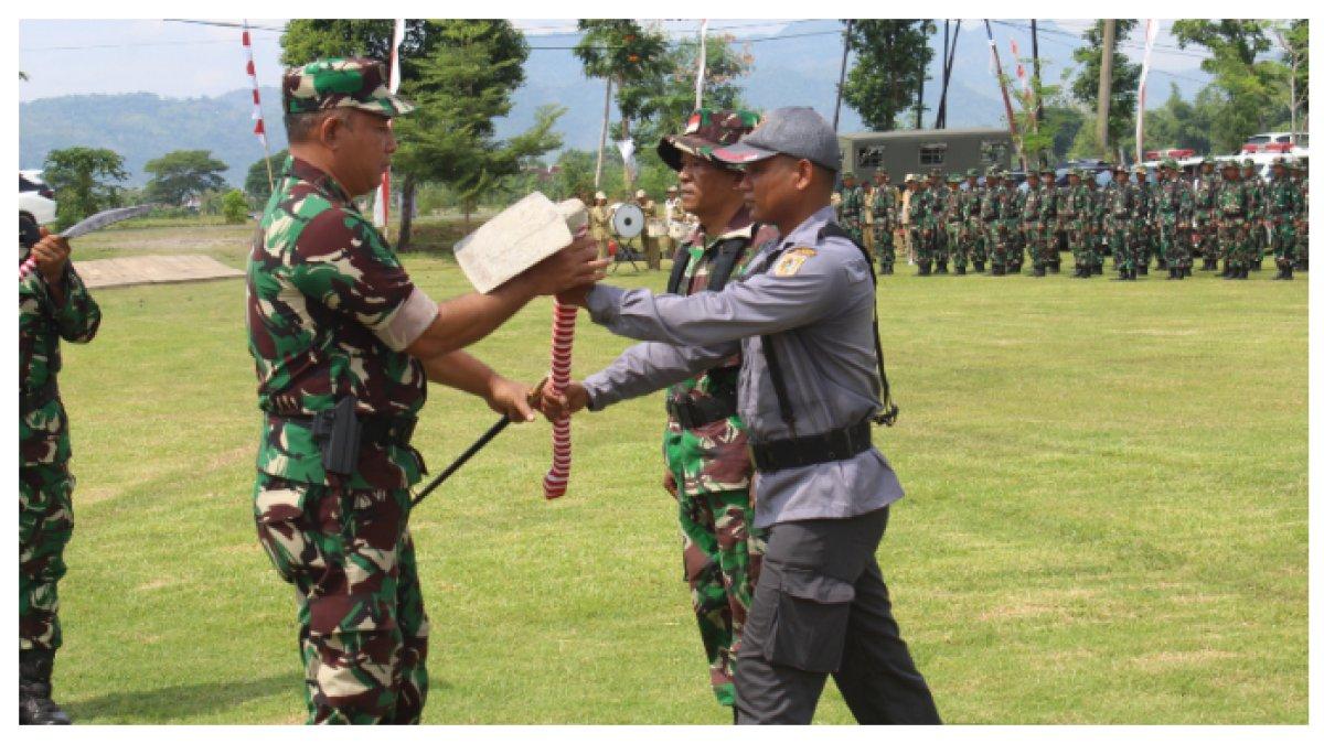Program TNI Manunggal Membangun Desa (TMMD) Sengkuyung Tahap IV Tahun Anggaran 2024 Desa Pakisan, Kecamatan Cawas, Klaten resmi ditutup.