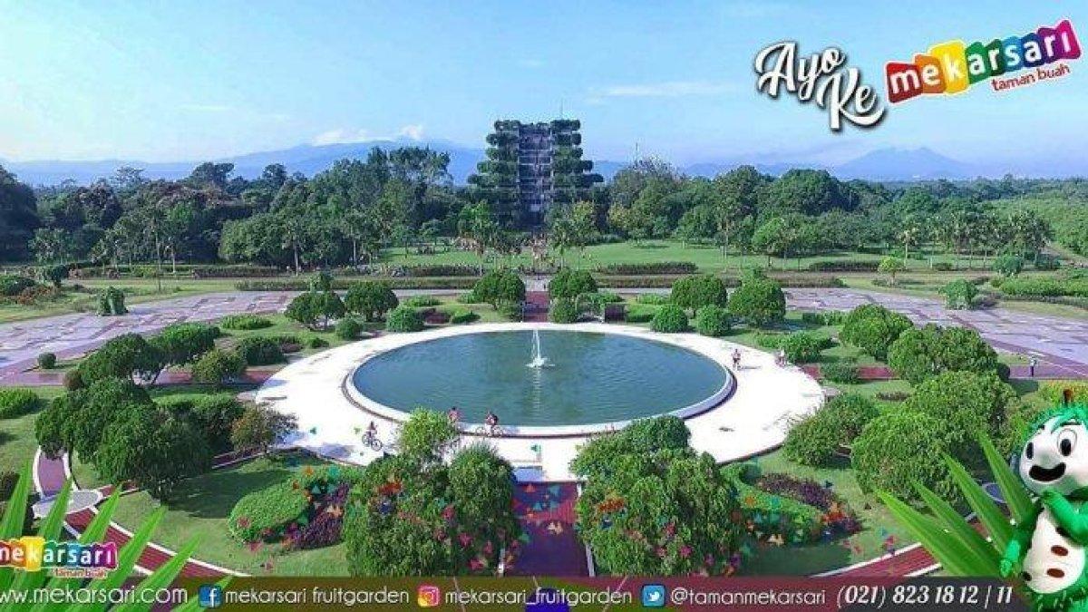 Taman Buah Mekarsari Bogor.