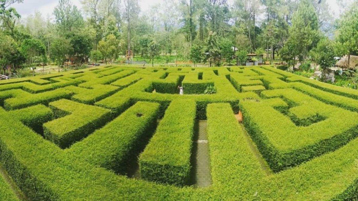 Taman Labirin Coban Rondo, tempat wisata di Malang