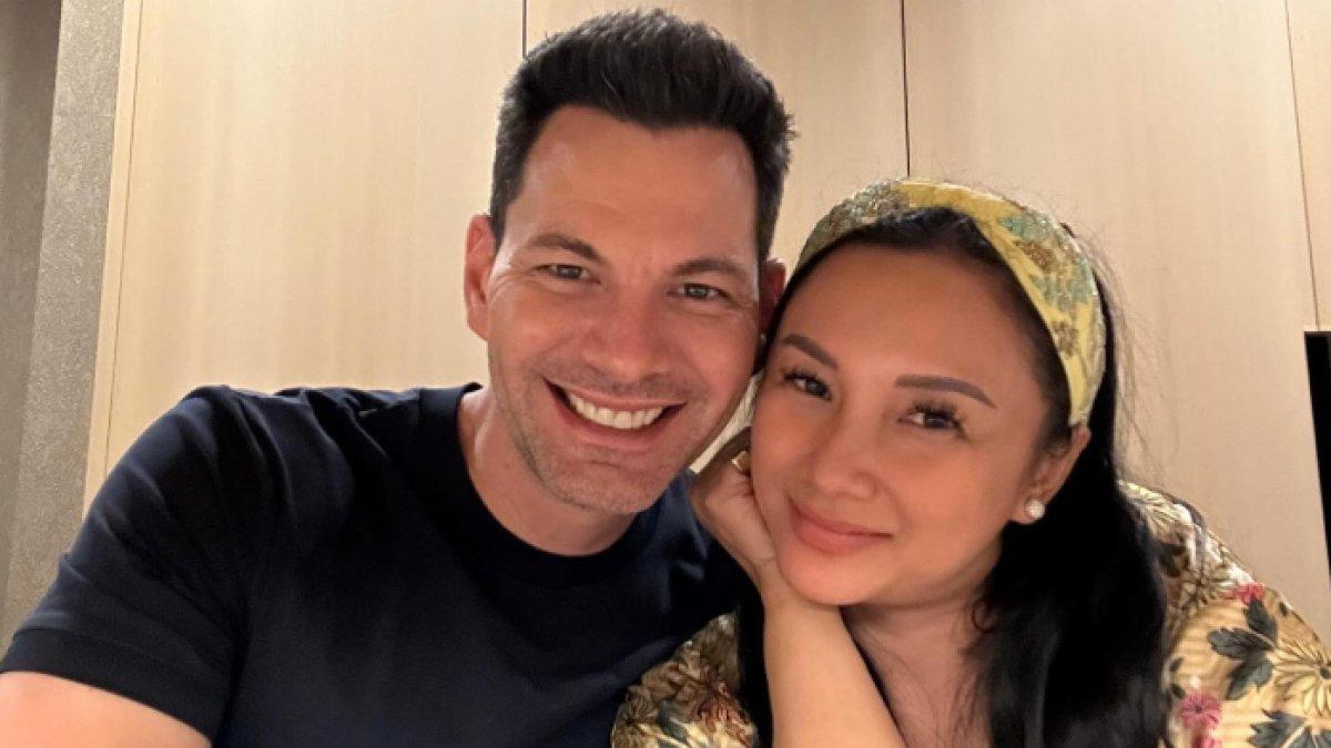 Tata Cahyani mantan istri Tommy Soeharto bersama kekasihnya Bobby Tonelli