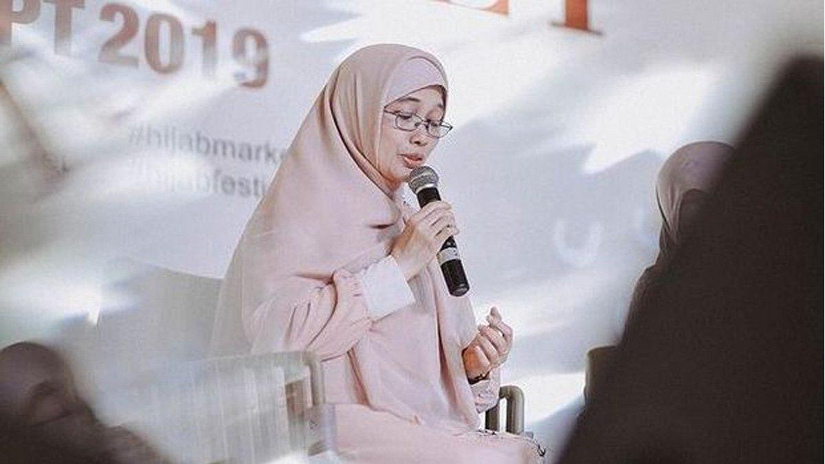 Teh Ninih masih aktif berdakwah.