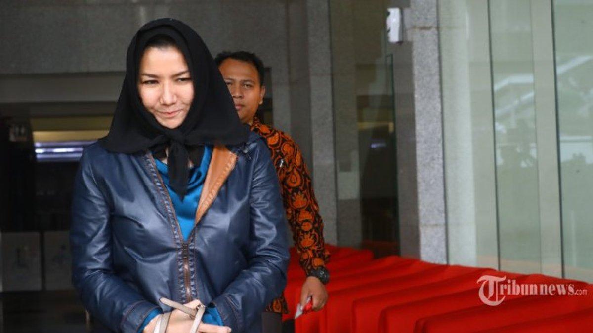 Terpidana kasus suap pemberian izin lokasi perkebunan di Kutai Kartanegara, Rita Widyasari.
