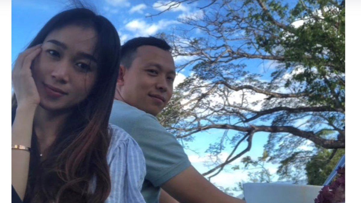 Tieu Nha dan suaminya