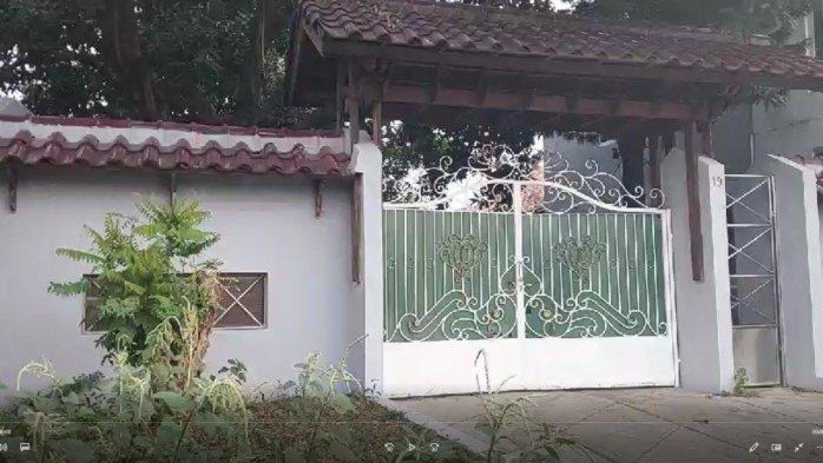Sebanyak tiga rumah produksi film dewasa yang beroperasi di Jakarta Selatan, digerebek polisi pada 17 Juli 2023 lalu. Satu lainnya, merupakan sebuah rumah pribadi, yang ditempati pelaku bernama Irwansyah, yang terletak di RT 03 RW 10, Jalan Jati Raya, Pasar Minggu, Jakarta Selatan.