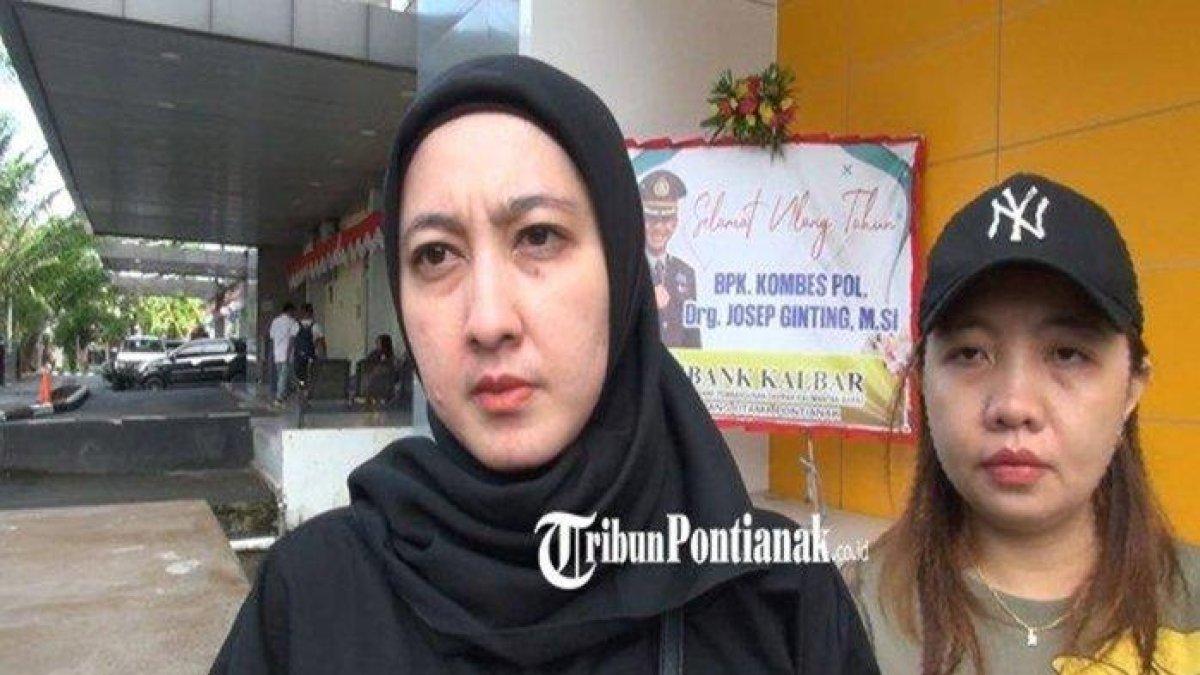 Tiwi, ibu kandung bocah 6 tahun, Ahmad Nizam Alfahri (6) di Pontianak syok anaknya ditemukan meninggal dengan kondisi memprihatinkan
