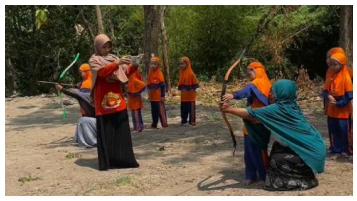UMBUL SIBLARAK KLATEN: Wisata Kolam Renang di Klaten, Bisa Outbound dan Memanah