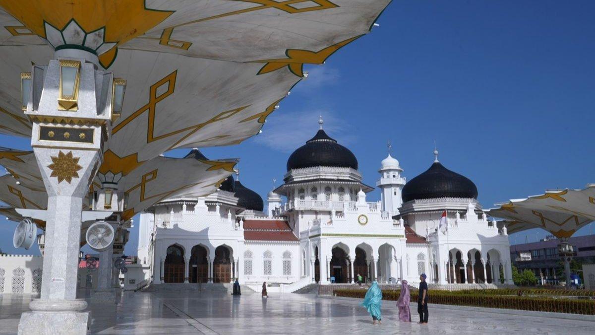 Kota Banda Aceh menjadi paling makmur karena termasuk 3 kota dengan tingkat kemiskinan terkecil di Provinsi Aceh, sedangkan Kota Terasi nomor 2.