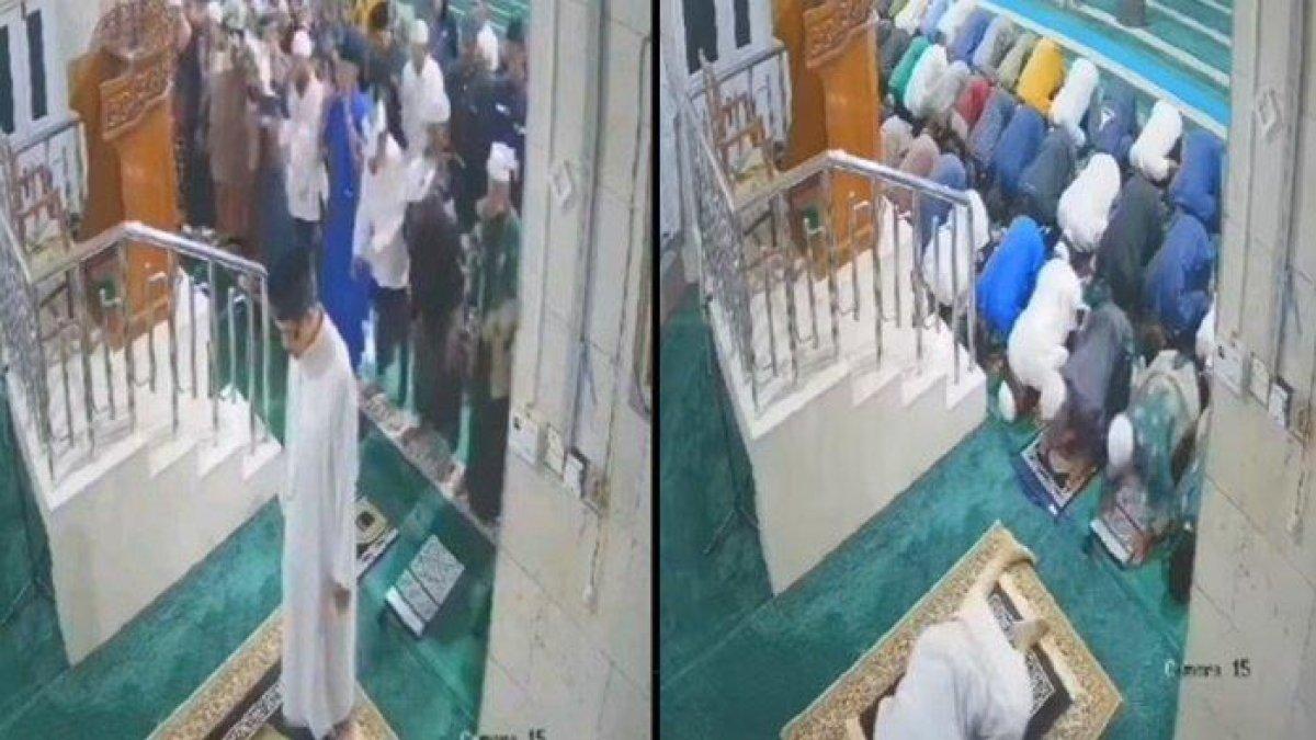 Beredar video detik-detik seorang imam masjid di Kota Balikpapan, Kalimantan Timur meninggal dunia saat salat subuh berjemaah, pada Selasa (2/1/2023).