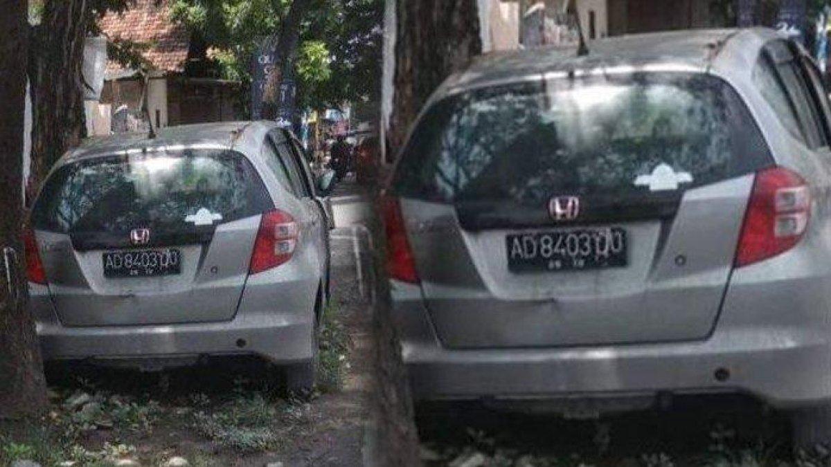 Foto viral mobil terbengkalai. Viral mobil Jazz terparkir setahun di pinggir jalan terungkap pemiliknya, bukan sosok sembarangan