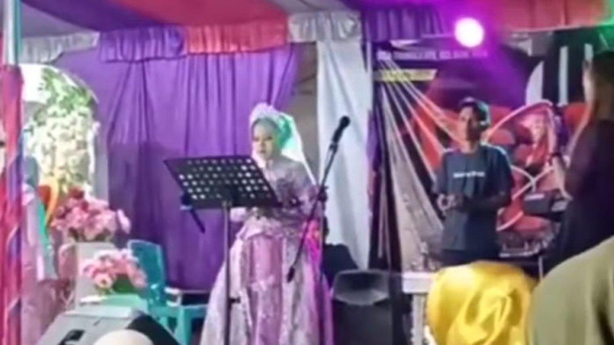 Viral pengantin wanita ditinggalkan suami saat resepsi, duduk sendirian di pelaminan