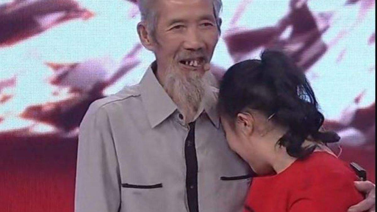 Viral seorang kakek berusia 71 tahun menikahi wanita yang 45 tahun lebih muda darinya, bahagia hamil, sayangnya berakhir berpisah