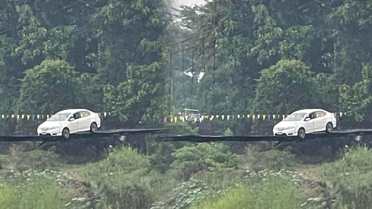 Viral seorang wanita terjebak di sebuah jembatan gantung saat mengendarai mobil, ternyata ia terlalu percaya dengan GPS