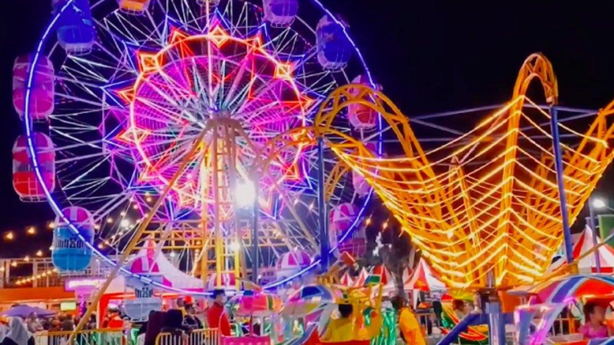 WISATA MALAM KLATEN - Suasana malam di Munggur Park Klaten, pasar malam dengan aneka wahana, yang dikemas secara modern