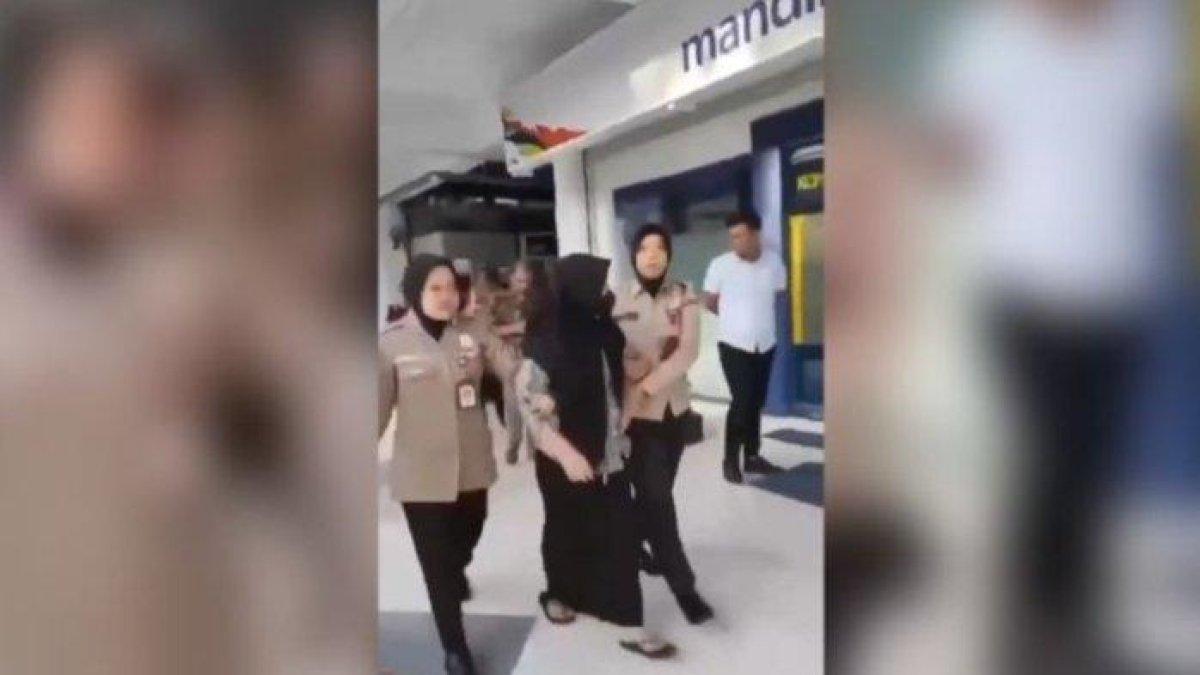 Wanita berinisial CDA (18) yang digelandang sekuriti kampus Universitas Hasanuddin Makassar