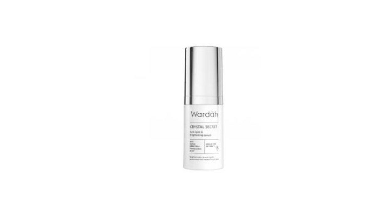 SERUM PENGHILANG FLEK - Foto produk Wardah Crystal Secret Dark Spot & Brightening Serum, diolah dari femaledaily.com, Rabu (7/5/2025). Berikut rekomendasi serum penghilang flek wajah.