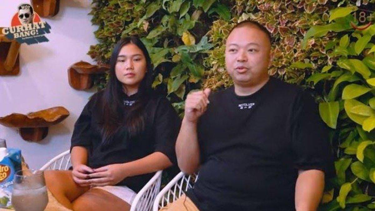 William Anderson dan Theresia Rosalinda (Rosa) yang dikenal sebagai Codeblu pada konten Youtube CURHAT Bang Denny Sumargo, tayang Rabu (27/9/2023) malam.