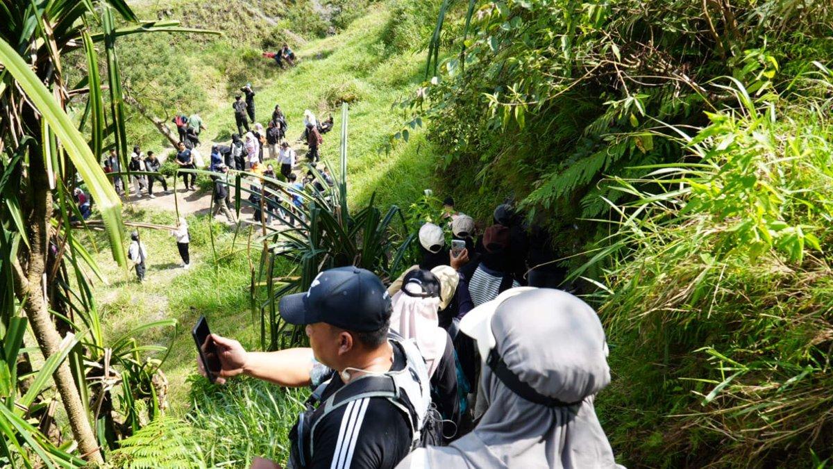 LIBURAN DI KLATEN - Wisatawan yang berkunjung ke Ekowisata Kalitalang, Desa Balerante, Kecamatan Kemalang, Klaten, Kamis (29/5/2025).