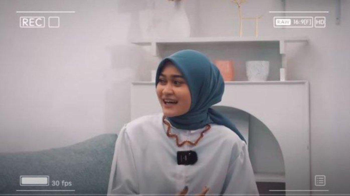 Zola, wanita yang mengaku telah selingkuh 12 kali