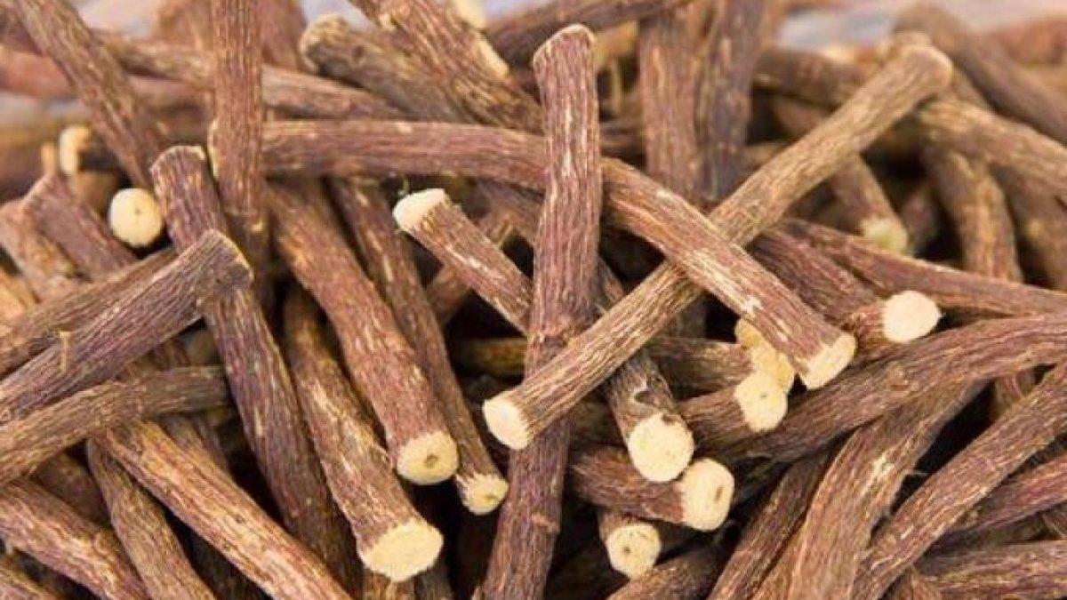 akar manis untuk mengatasi mabuk perjalanan secara alami