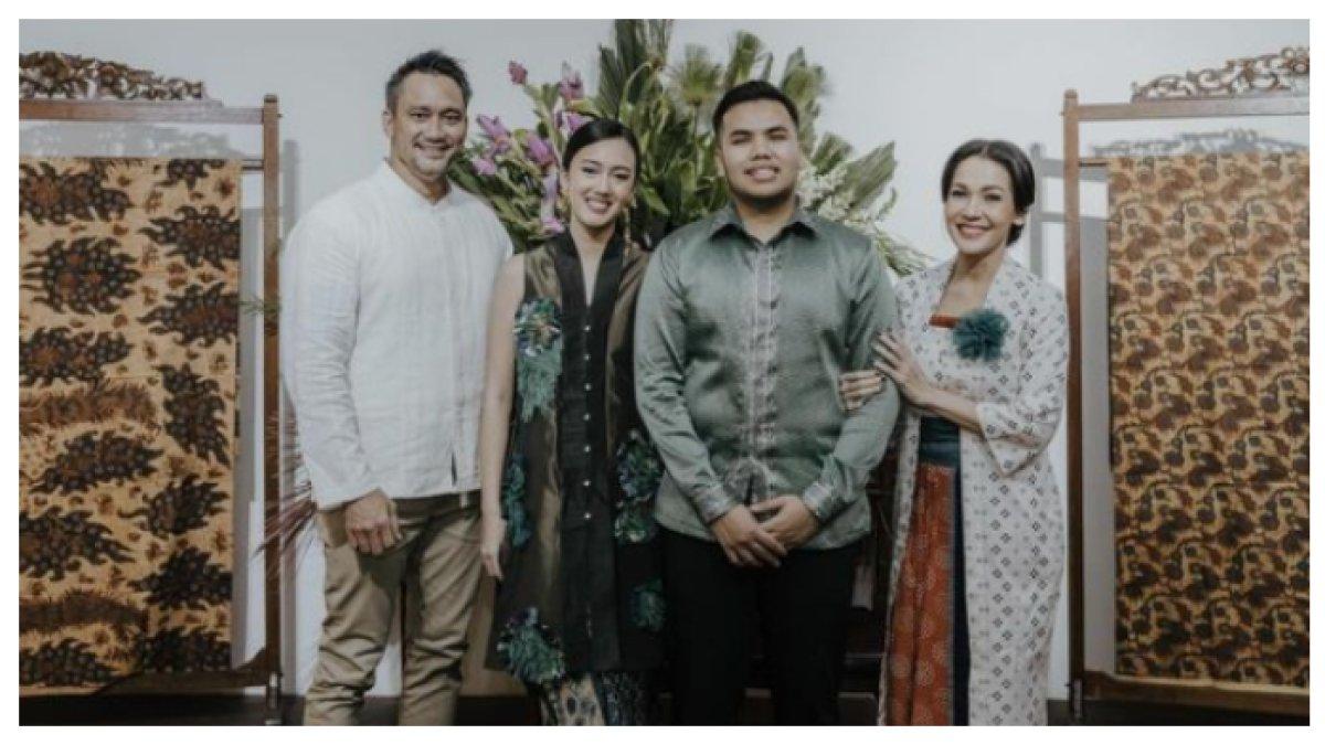 Pertunangan Nabila Sudiro anak Tora Sudiro dan Anggi