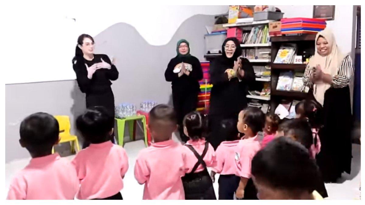Keseharian Arumi Bachsin setelah menjadi istri pejabat, tetap sederhana dan dikagumi ibu-ibu di Indonesia