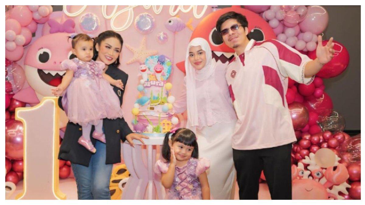 Perayaan Ulang Tahun Azura