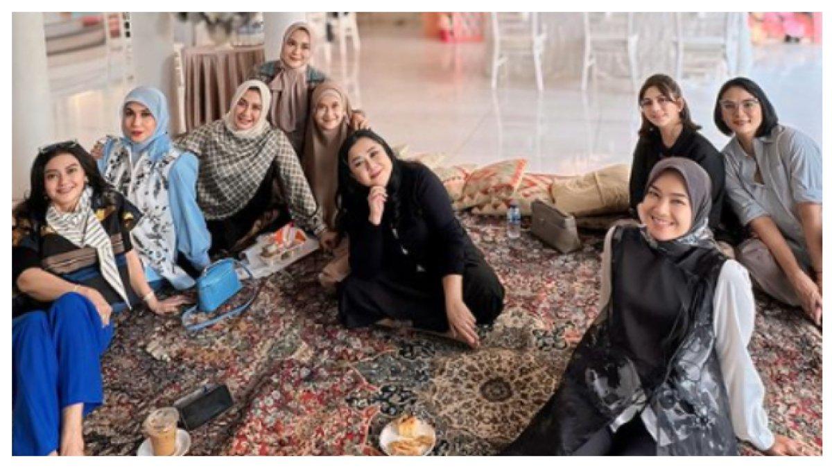 Potret Reuni Artis Lawas