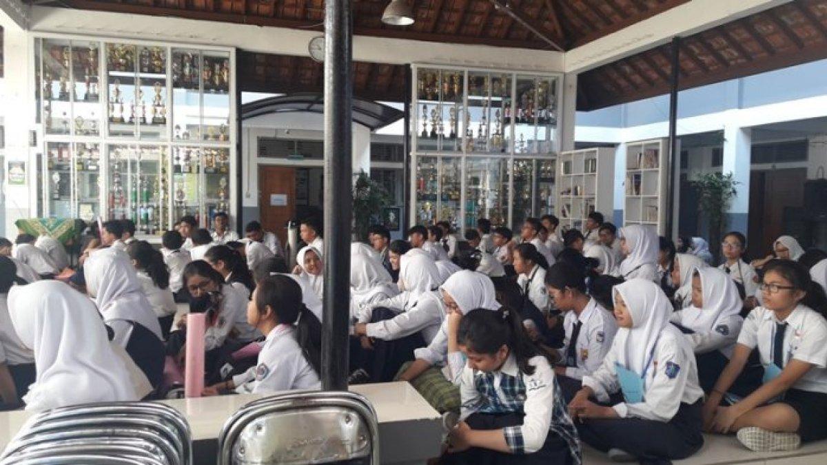 Simak 20 Ucapan Terima Kasih Untuk Kakak OSIS Pendamping Yang Sudah Menjadi Mentor Saat Masa Pengenalan Lingkungan Sekolah